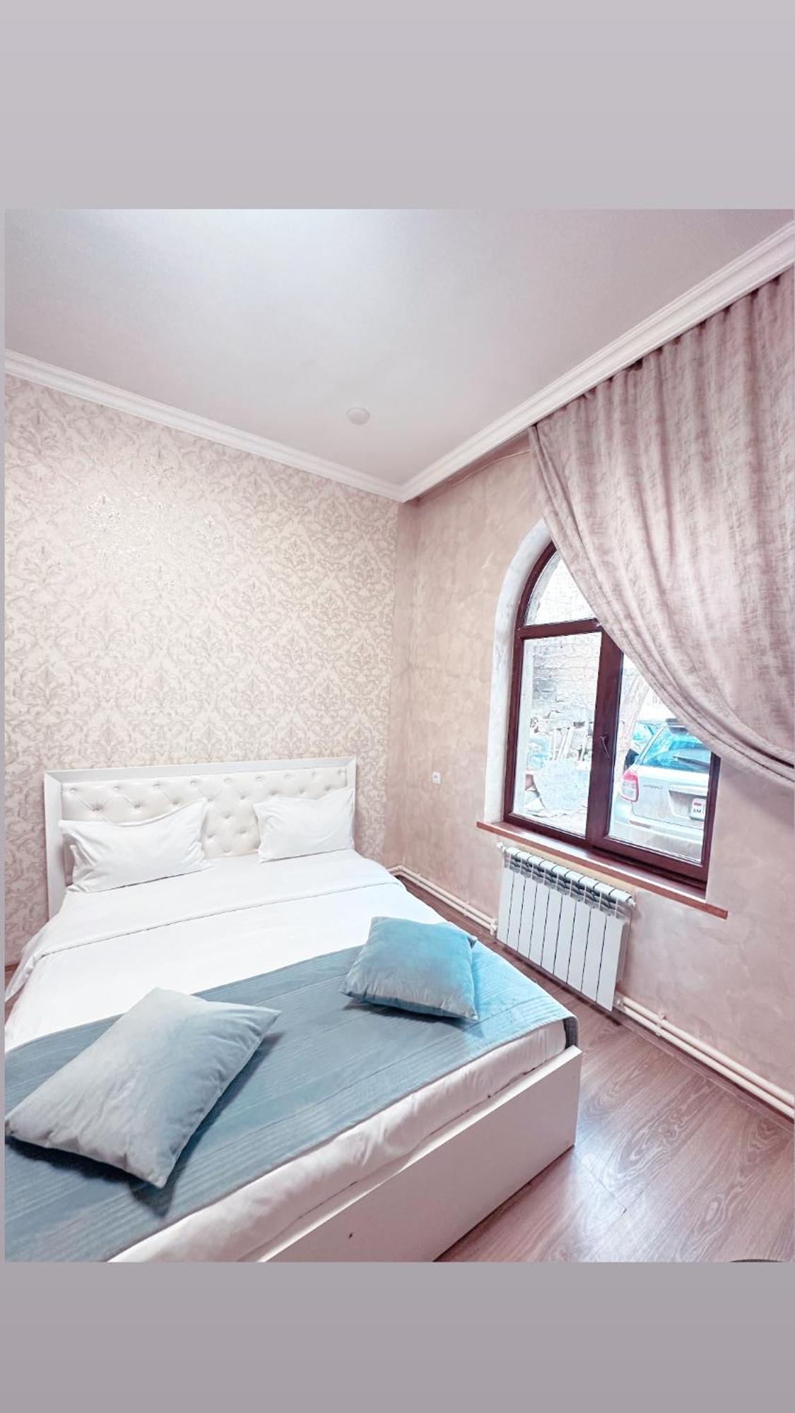 Yerevan Hotel エクステリア 写真