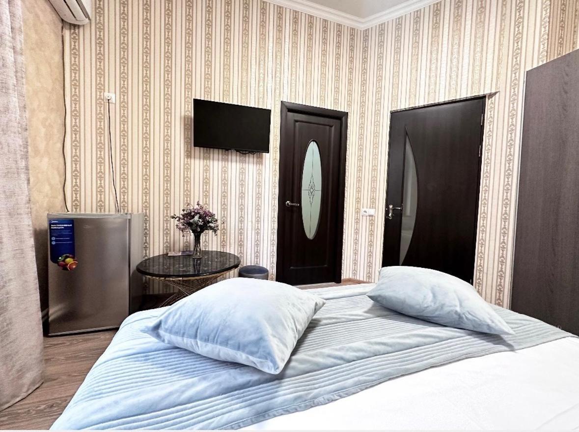 Yerevan Hotel エクステリア 写真
