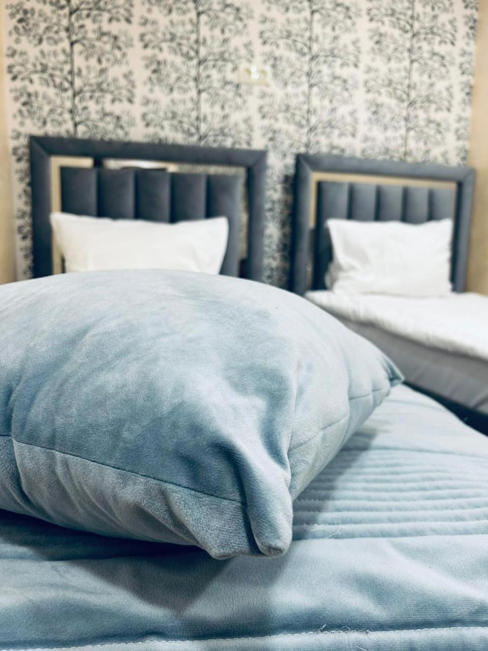Yerevan Hotel エクステリア 写真