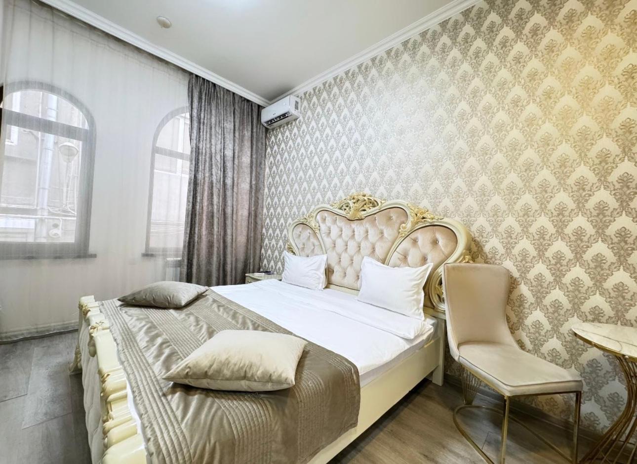 Yerevan Hotel エクステリア 写真