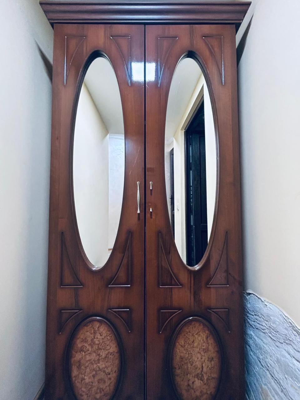 Yerevan Hotel エクステリア 写真
