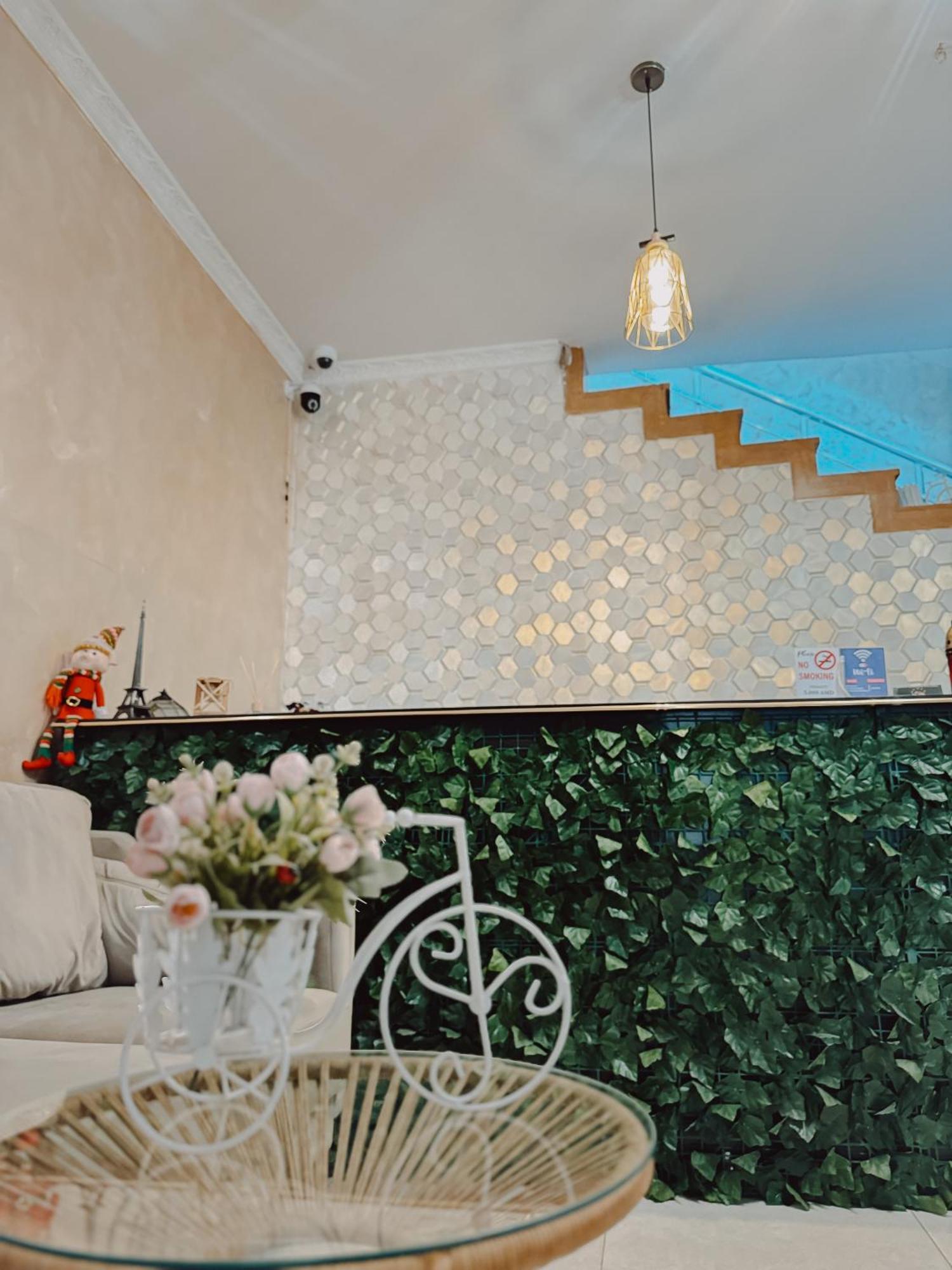 Yerevan Hotel エクステリア 写真