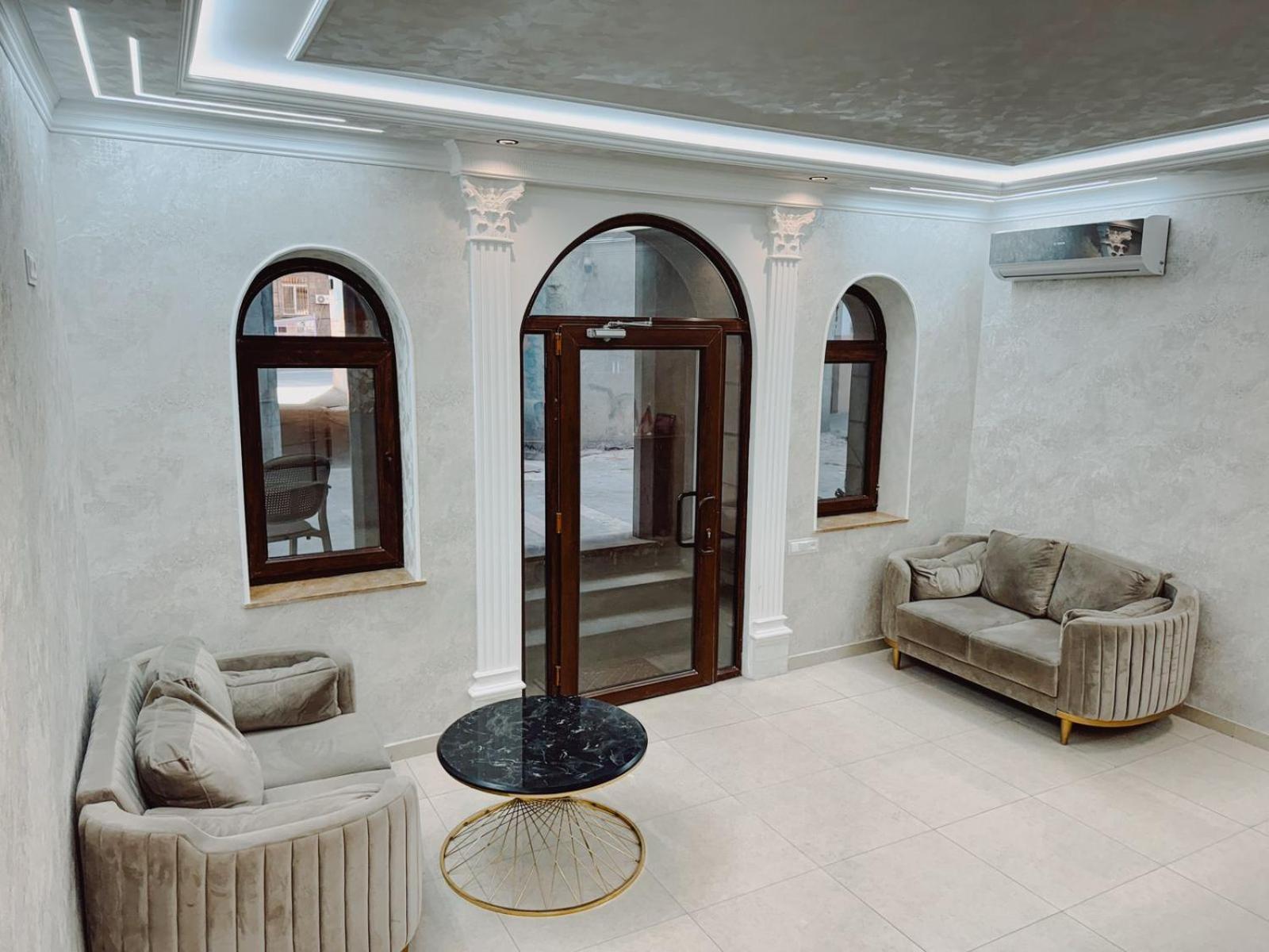 Yerevan Hotel エクステリア 写真